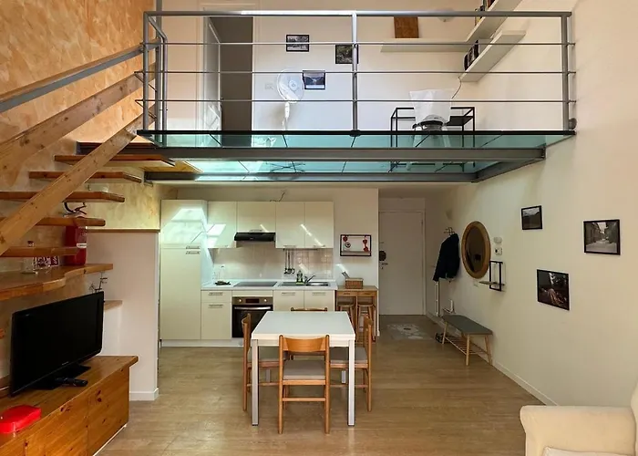 81, Bright Miniloft With View Apartamento *