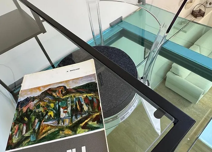 Appartement 81, Bright Miniloft With View *